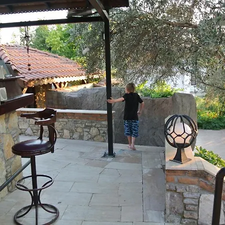 Aparthotel Salhan 3*